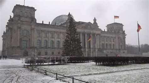 Germany Winter Snowfall Covers Central Berlin Video Ruptly