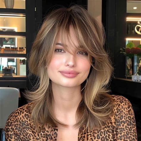 Shoulder Length Hairstyles For Square Faces