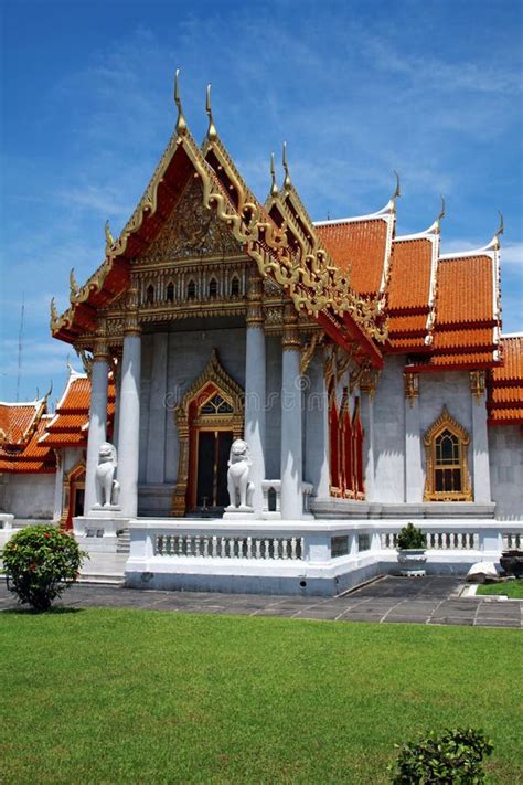Thai Buddhist Temple In Bangkok Stock Photo Image Of Architecture