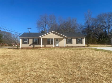 1709 Gene Hudson Dr, Lancaster, SC 29720 - MLS 4002336 - Coldwell Banker