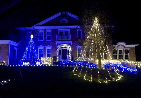 Ideas For An Outdoor Christmas Light Display Happy Haute Home