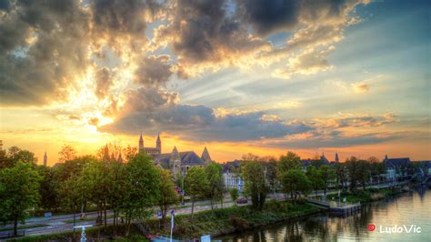 Maastricht Netherlands Sunrise Sunset Times