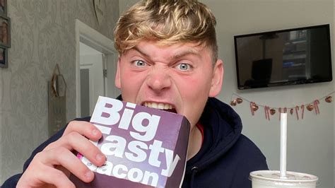 Mcdonalds Big Tasty With Bacon Review Youtube
