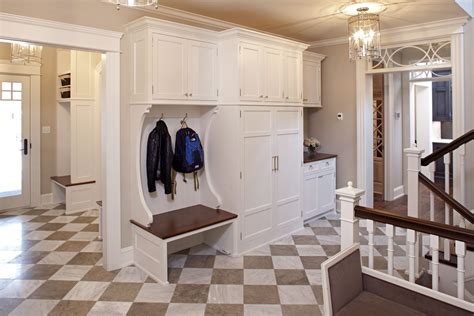 Willow Road This Extensive Mudroom Is Perfect For All Seasons Floor