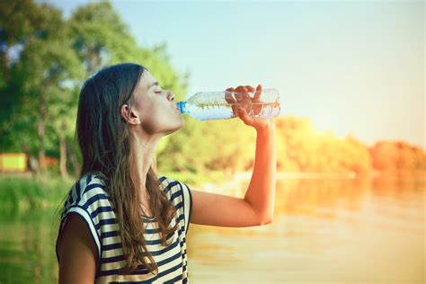 7 Clever Ways To Stay Hydrated Throughout The Day Simplemost