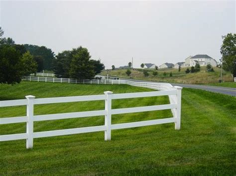 Looking For A White Board Fence Mod For Fs19 Like The