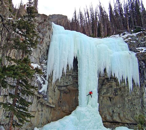 Magnificent Frozen Waterfalls Around The World