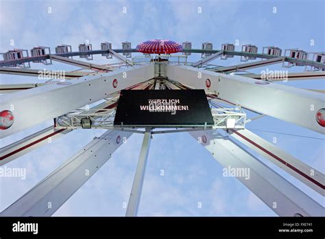 Ferris Wheel Fun Fair ´dom´ Hamburg Germany Stock Photo Alamy