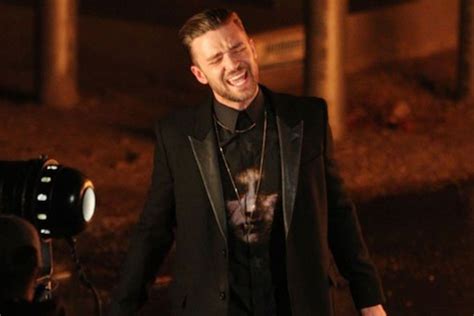 Скачай holy grail jay z ft justin timberlake onemoon edit и justin timberlake holy grail dj dome's jt edit. Justin Timberlake Shoots Scenes for Jay Z's 'Holy Grail' Video