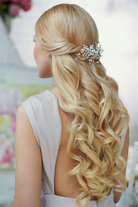 This braided 'do is the one for you. 30 Beautiful Prom Hairstyles Ideas - The WoW Style
