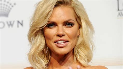 Sophie Monk Love Island Host On Dieting And Exercise Gold Coast Bulletin