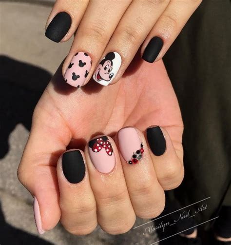 33 Mickey Mouse Nails For A Magical Manicure