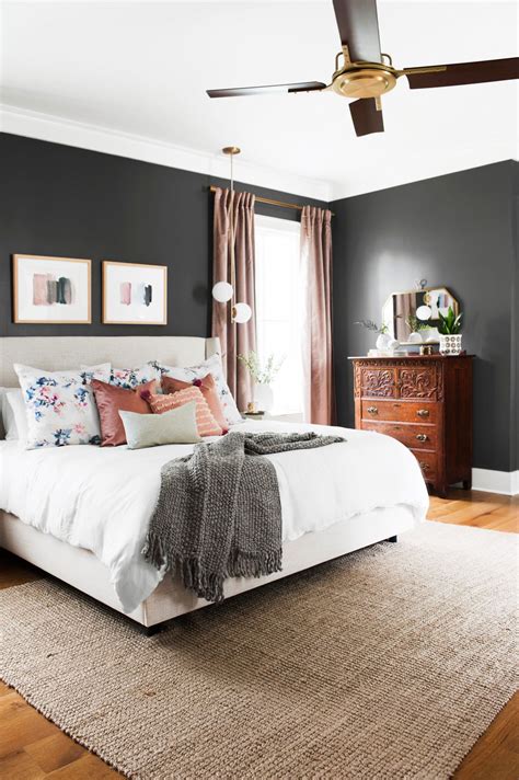 30 Black And White Bedrooms With A Splash Of Color Archute