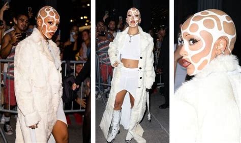 Doja Cat Wears Jaw Dropping White Face Paint At New York Fashion Week