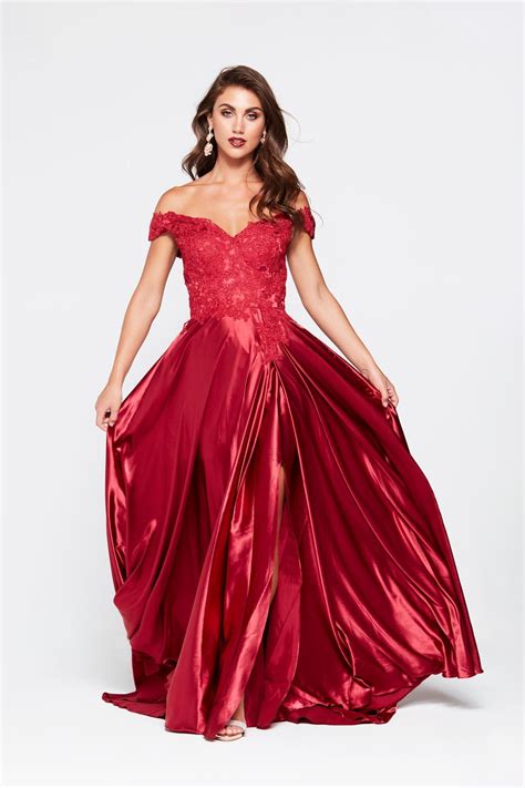A N Luxe Freya Lace Satin Gown Deep Red In Red Satin Prom