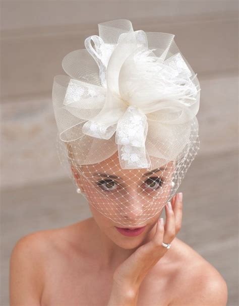 Ivory Bow Style Bridal Birdcage Fascinator In Ivory Horsehair Feathers