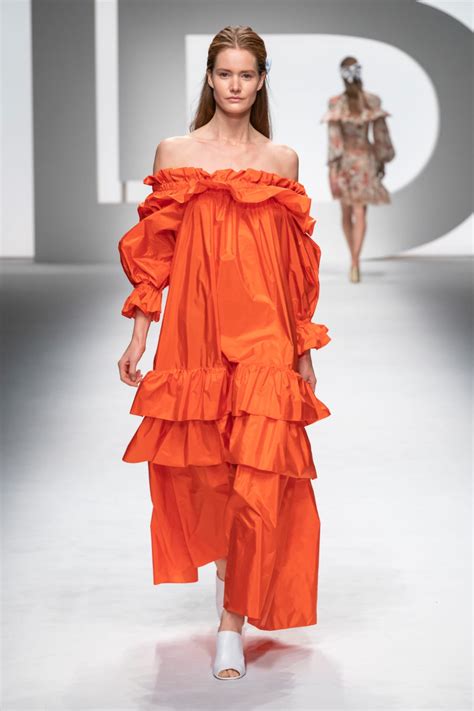 7 Standout Trends From The Milan Spring 2020 Runways Fashion Milan