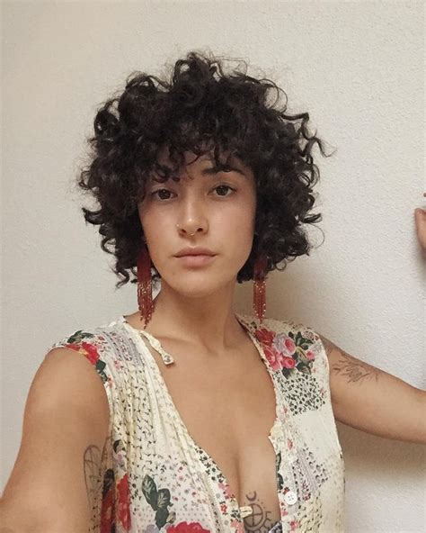 Justice On Instagram “🌻” Curly Hair Styles Short Hair Styles Short Curly Haircuts