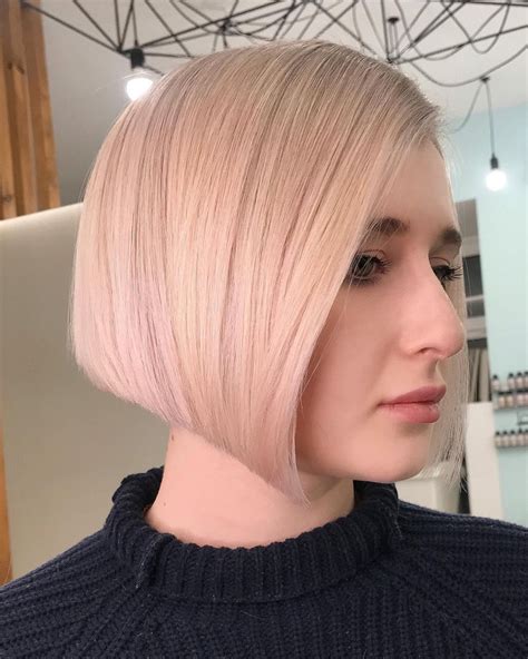 Layers are easy to manage and great for volume, while the chopped ends give this cut some the one length bob is similar to the short bob, but it has one length throughout. 10 Trending Short Bob Hairstyles in Colorful Hair Designs ...