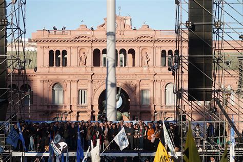22 Fotos De La Movilización A Plaza De Mayo En Apoyo A Cristina Kirchner Infobae