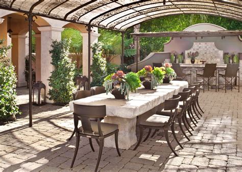 Shop our outdoor dining tables selection from the world's finest dealers on 1stdibs. Pin su Home Sweet Home..