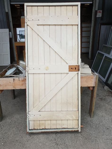 External Painted Tandg 810mm Door In Frame 880w X 2080h Musgroves Ltd
