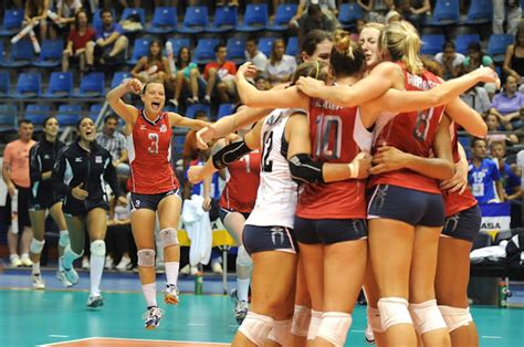 Volleyblog Seattle National Team Usa Knocks Off Unbeaten Serbia In World Grand Prix Volleyball