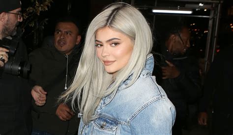 Kylie Jenner Does Double Denim In Nyc Shares New Tour Vlog Featuring