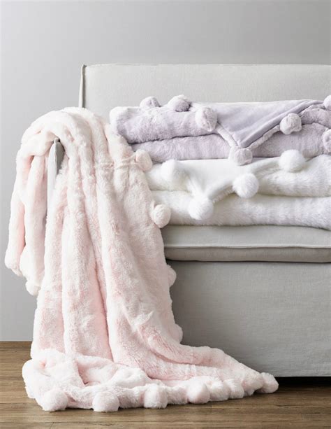 Breathtaking Photos Of Pink Fuzzy Blanket Ideas Superior Modifikasi