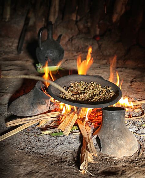 Etiopia Lantica Cerimonia Del Caffè Etiope Il Rituale Vie Flickr