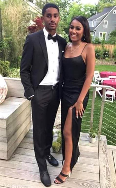 Former First Daughter Sasha Obama Looked Stunning On Her High School