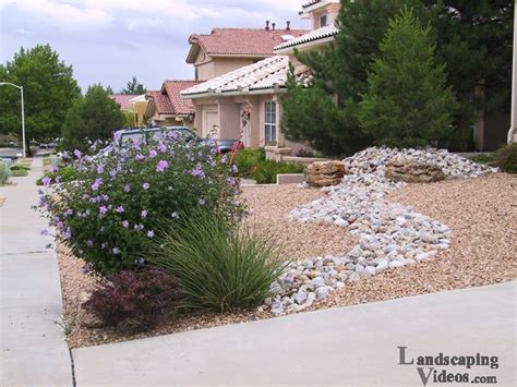 Low Maintenance Modern Desert Landscape Front Yard Landscape