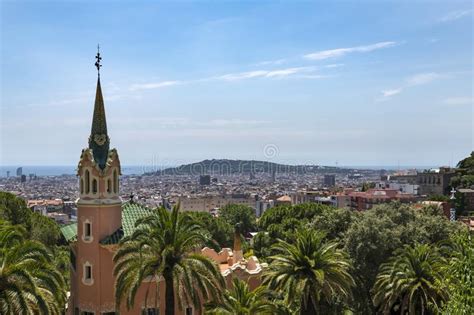 en did you know that the gaudí house museum is in an unbeatable location? Gaudi Haus Barcelona stockfoto. Bild von spanisch ...