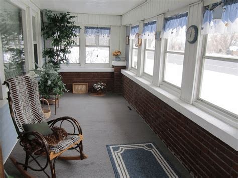 You should consider furniture size when looking at small deck decoration ideas, but there are some areas you shouldn't sacrifice comfort. Pin on Porch & Patio