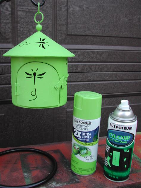 This paint produces clear glow with zero graininess that gives a sparkling affect to your outdoors. Rust-oleum glow in the dark will work, but you have to ...