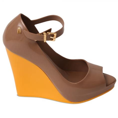 Melissa Prism Wedge In Toffee Contrast Fussy Nation