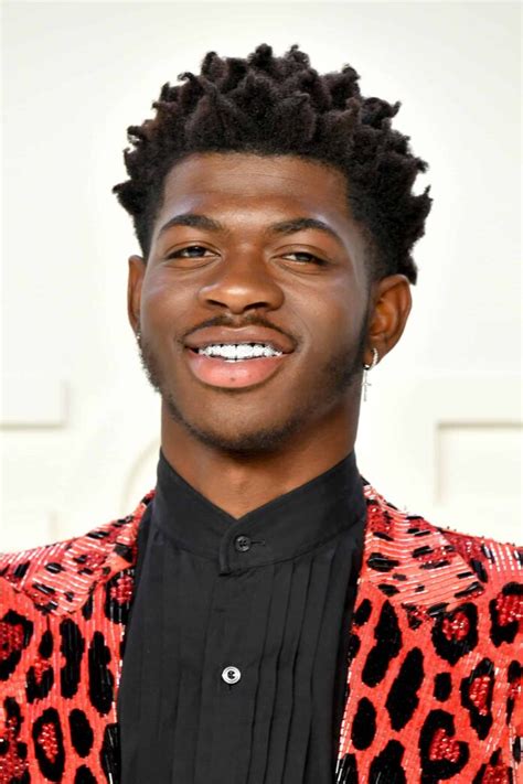 Buzzfeed staff as of this moment, it's at 97 million views! Lil Nas X Debuts New Brilliant Crimson Hair Colour Simply ...