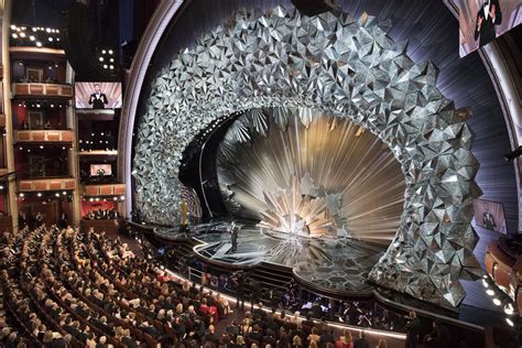 Designing The 2018 Oscars Stage — Interview W Set Designer Derek