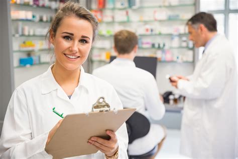 5 Advancement Opportunities For Pharmacists — Healthcare Staffing Wsi