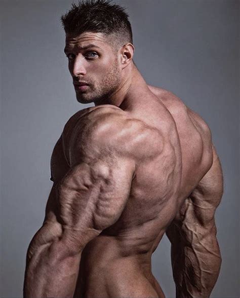 Muscle Morphs By Hardtrainer Muscular Men Hunky Men Muscle Men