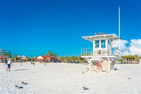 Premium Photo Beautiful Clearwater Beach With White Sand In Florida Usa