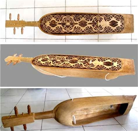 Gonrang merupakan salah satu alat musik tradisional yang banyak digunakan di daerah simalungun, sumatera utara. Info For All: Alat Musik Kalimantan