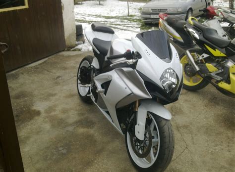 Photo Of A Suzuki Gsx R1000 504854