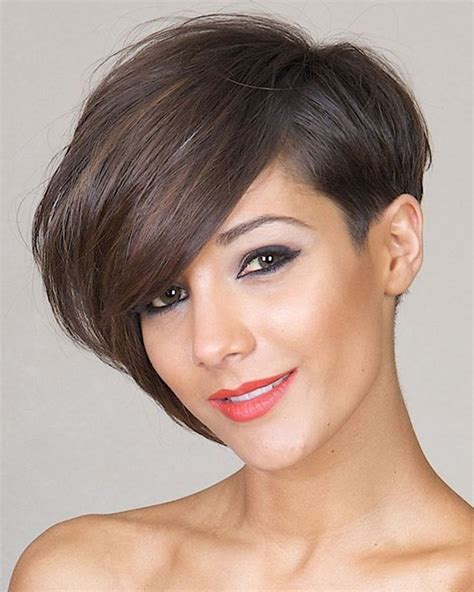 Short Haircuts For Women Asymmetrical Faina Konstance