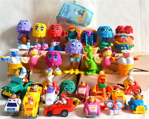 Collecting 2018 peanuts snoopy mcdonald's happy meal toys with toy genie. RESERVED Vintage McDonald's Toys 1980's, 90's Lot of 32 ...