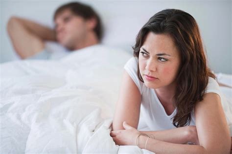 علت درد در رابطه جنسی در زنان و مردان چیست؟