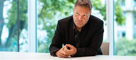 Parteichef robert habeck hat eine ganz andere meinung. Habeck: Wesentlich tilge ich den Kredit für unser Haus