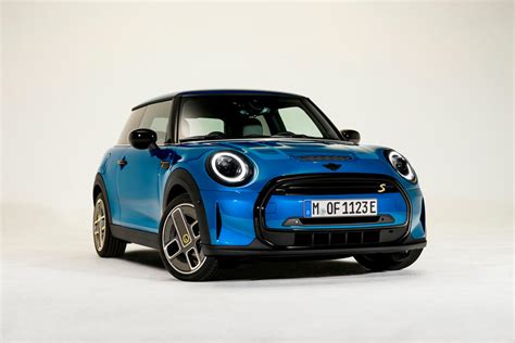 2023 Mini Cooper Electric Hardtop Review Pricing New Cooper Electric