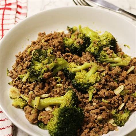 Beef and broccoli is often on my order when i grab chinese takeout. Crockpot Keto Ground Beef & Broccoli | Easy Low Carb ...