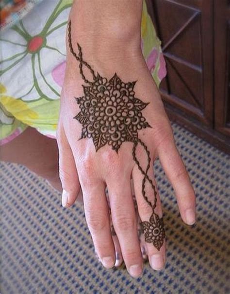 30 Easy And Simple Mehndi Designs For Hands Beginners Guide